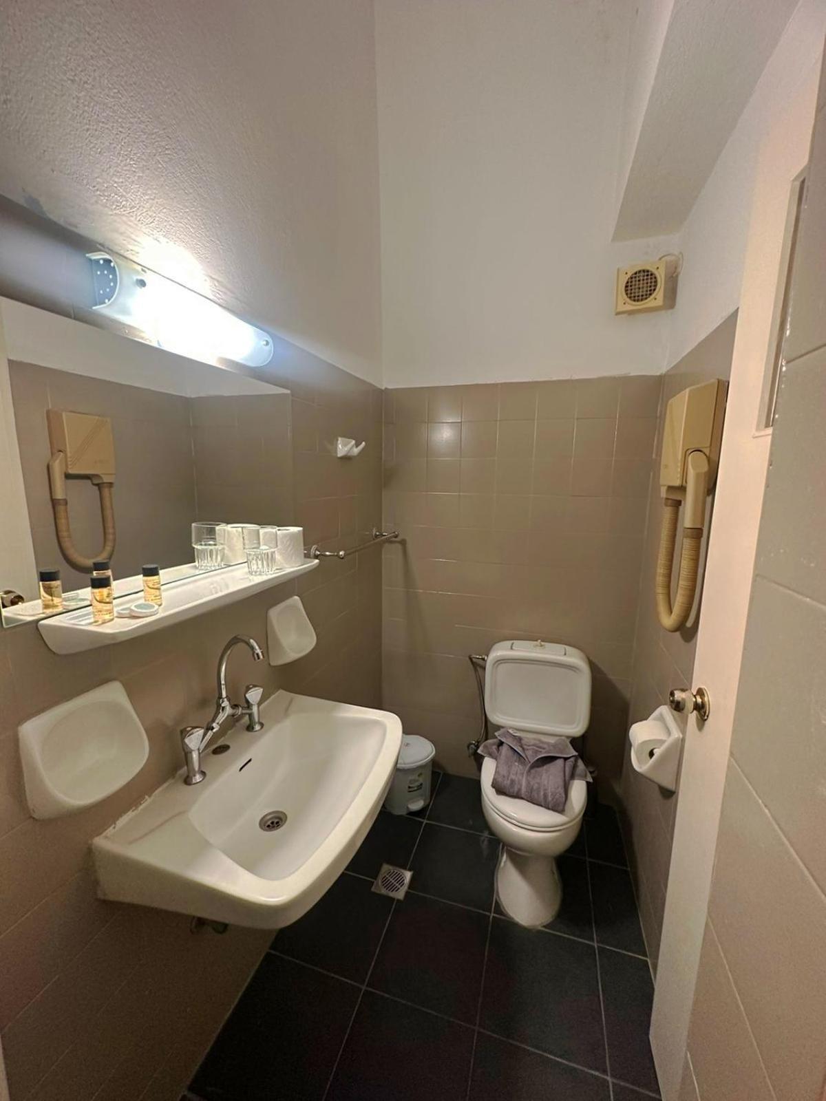 Vassilikon Hotel Loutráki Oda fotoğraf